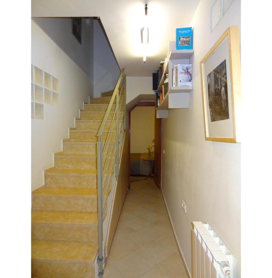 1 Or 2 Rooms With Breakfast And Parking Jerusalem Exteriör bild